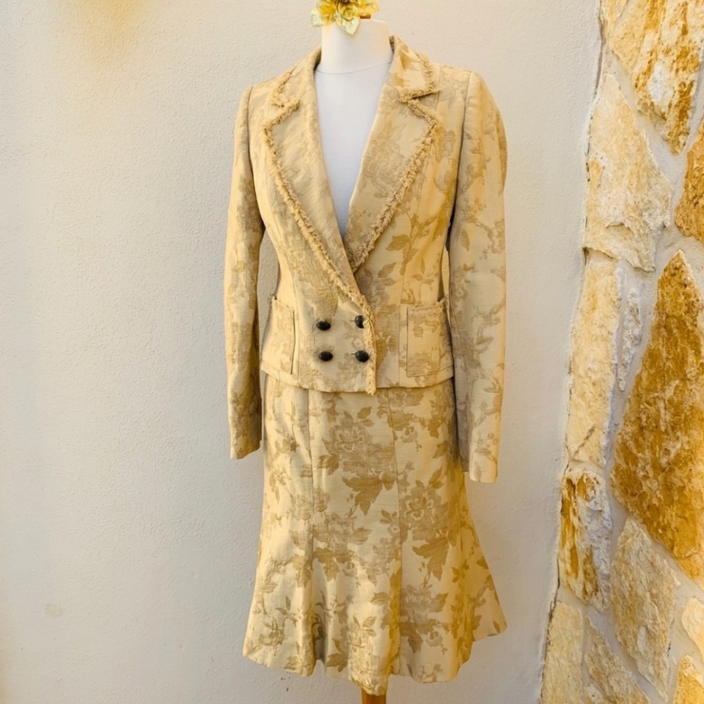 Badgley mischka suit yellow